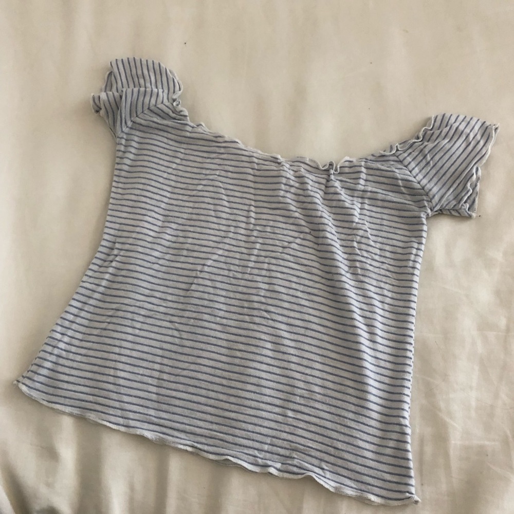 Brandy Melville off the shoulder